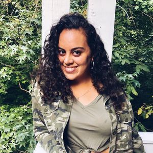 Meet your Posher, Abi